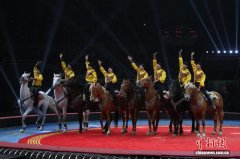 加拿大奇幻舞马戏《Etherea